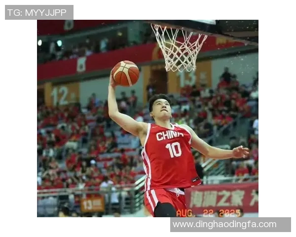 新赛季NCAA热血开启王俊杰在旧金山大学球馆全力训练展现拼搏精神