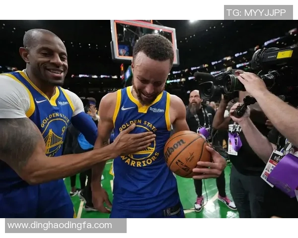 库里成史上单场40分最老控卫，戈登50分写悲情神纪录